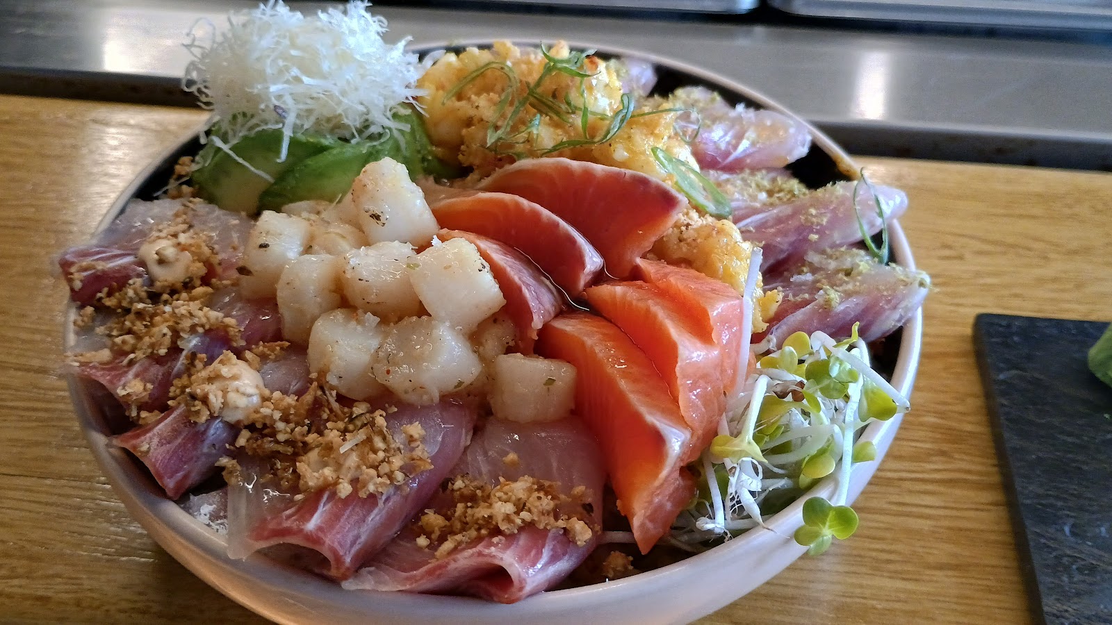 Chirashi de pescados frescos del día